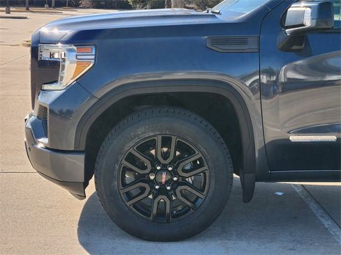 Used 2022 GMC Sierra 1500 Elevation w/ Preferred Package image 8