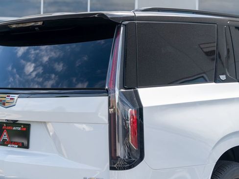 Used 2023 Cadillac Escalade V AWD/4WD image 13