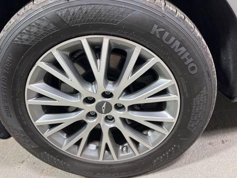 Used 2024 Genesis GV80 2.5T AWD/4WD image 41