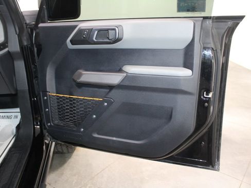 Used 2023 Ford Bronco Badlands image 31