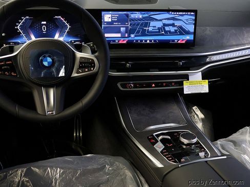 New 2026 BMW X7 xDrive40i w/ M Sport Package image 17