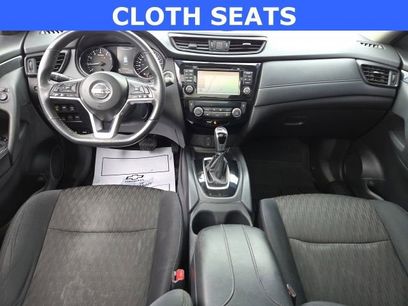 Used 2017 Nissan Rogue SV