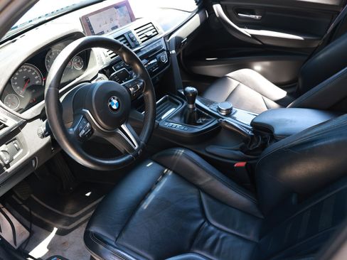 Used 2018 BMW M3 w/ Competition Package RWD image 10