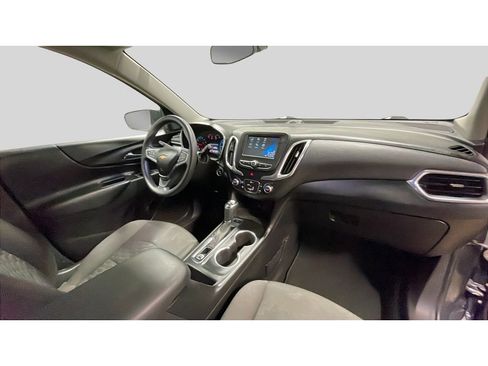 Used 2018 Chevrolet Equinox LT image 18