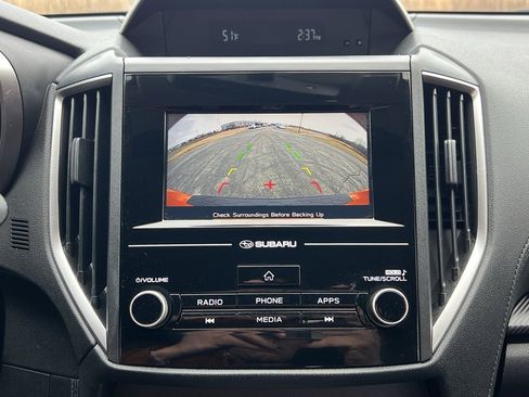 Used 2018 Subaru Crosstrek 2.0i Premium w/ Eyesight System image 24