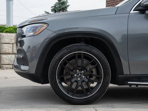 Used 2020 Mercedes-Benz GLS 450 4MATIC image 4
