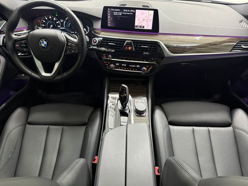 Used 2019 BMW 530e w/ Convenience Package image 33