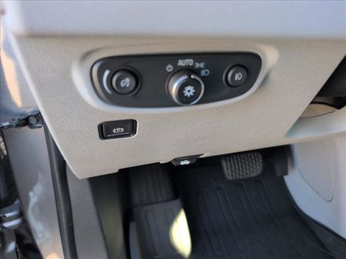 Used 2019 GMC Terrain SLT w/ Preferred Package image 21