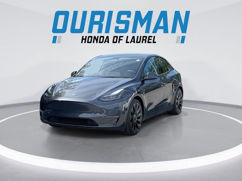 Used 2025 Tesla Model Y Performance AWD/4WD image 4