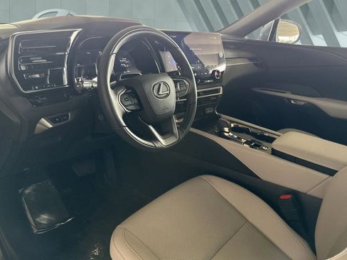 Certified 2025 Lexus RX 350 Premium image 11