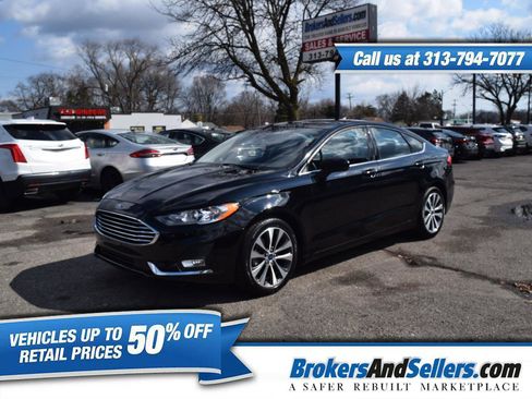Used 2020 Ford Fusion SE AWD/4WD image 1
