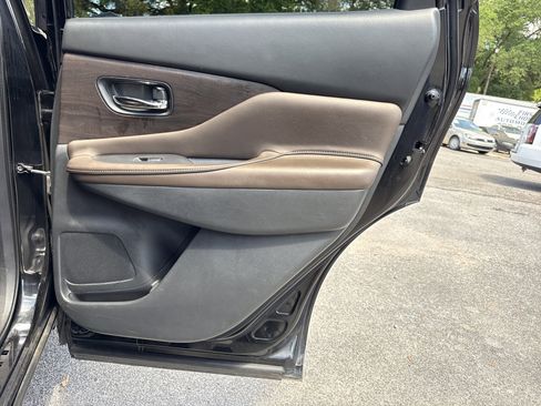 Used 2019 Nissan Murano Platinum FWD image 30