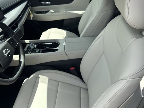 New 2026 Nissan Murano SV AWD/4WD image 17