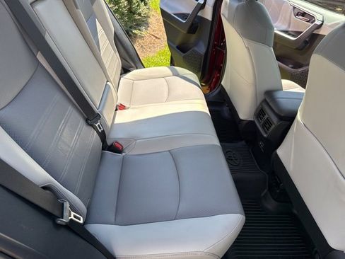 Used 2024 Toyota RAV4 Limited image 29