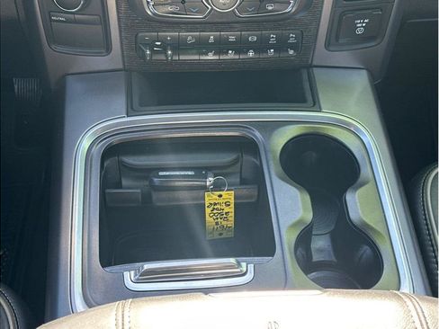 Used 2018 RAM 2500 Limited AWD/4WD image 18