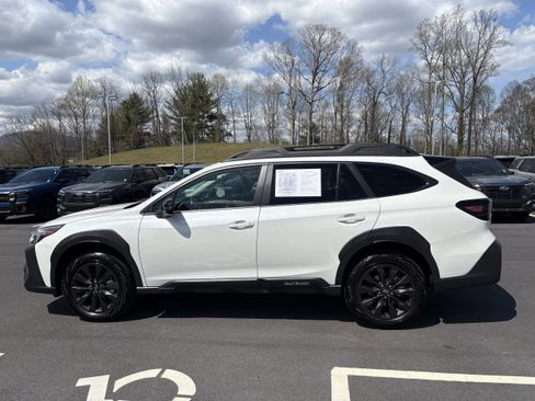 Certified 2025 Subaru Outback Onyx Edition AWD/4WD image 5