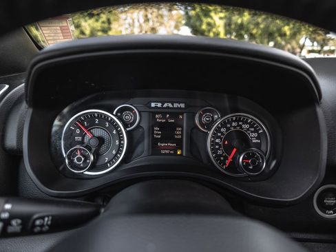 Used 2022 RAM 1500 Big Horn AWD/4WD image 16