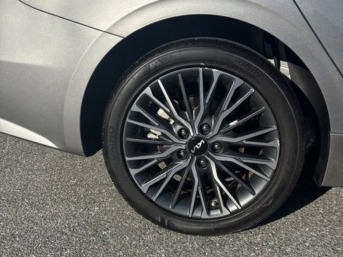 Used 2024 Kia Forte GT-Line image 11