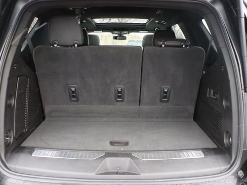 Used 2022 Chevrolet Tahoe Z71 w/ Luxury Package image 23