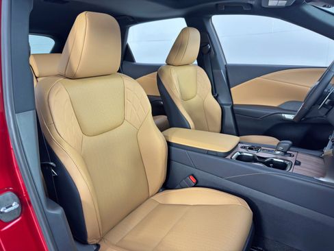 Used 2025 Lexus RX 350 Premium image 38