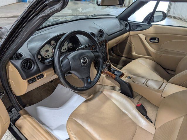 Used 2001 MAZDA MX-5 Miata LS RWD image 12