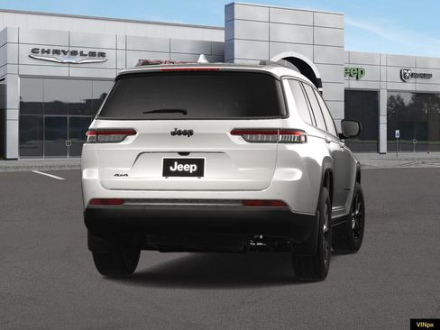 New 2025 Jeep Grand Cherokee L Altitude image 36