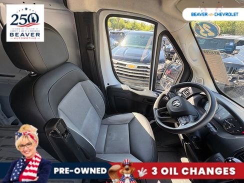 Used 2025 RAM ProMaster 2500 w/ Convenience Group FWD image 23