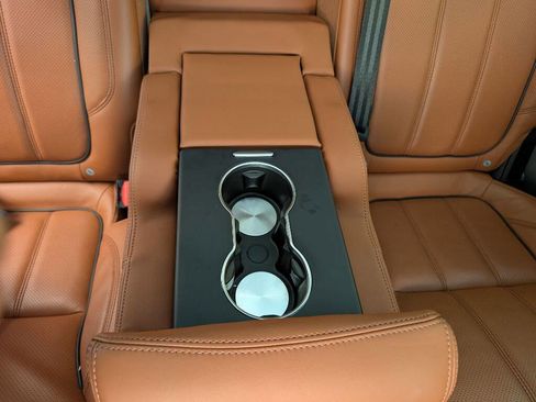 Used 2016 Land Rover Range Rover Sport Supercharged image 28