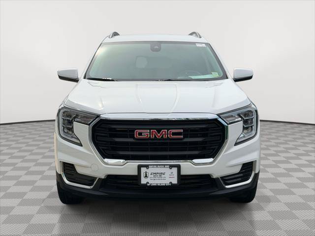 Used 2023 GMC Terrain SLE w/ Driver Convenience Package AWD/4WD image 2