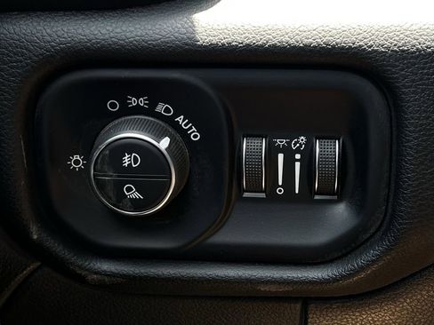 Used 2024 RAM 2500 Laramie w/ Safety Group AWD/4WD image 27