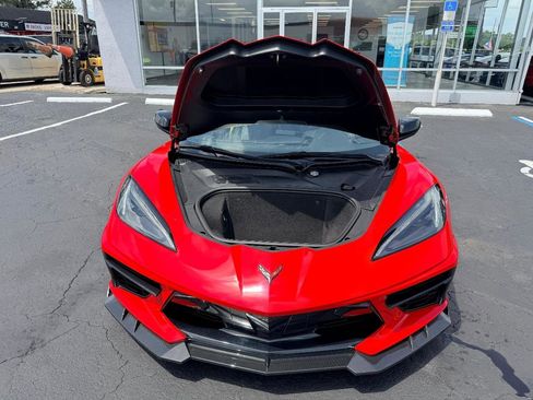 Used 2020 Chevrolet Corvette Stingray Coupe w/ Engine Appearance Package RWD image 41