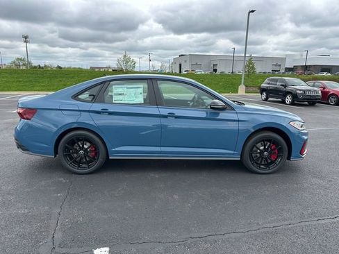 New 2026 Volkswagen Jetta GLI Autobahn FWD image 8