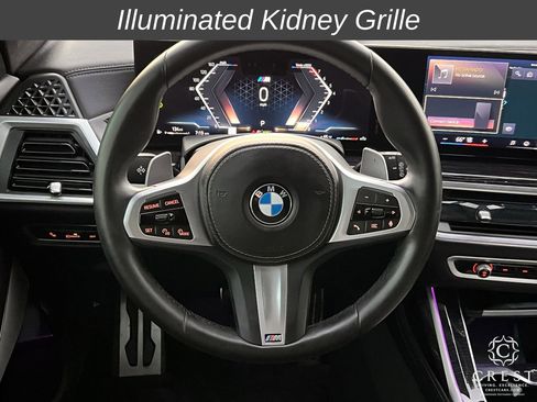 Used 2024 BMW X7 xDrive40i w/ M Sport Package AWD/4WD image 14