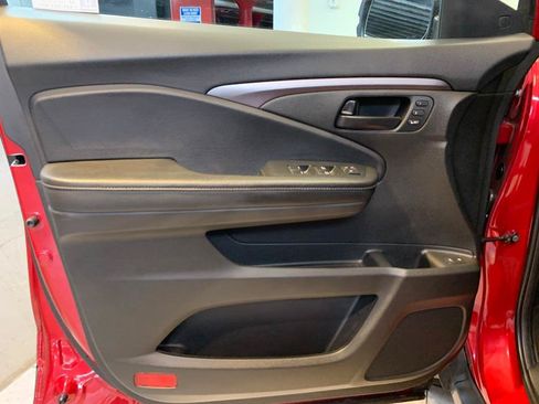 Used 2022 Honda Passport EX-L image 16