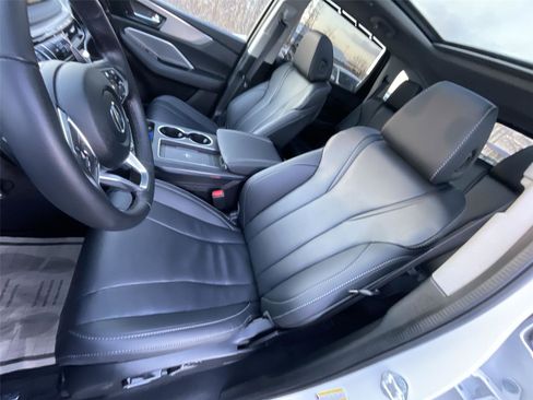 Used 2025 Acura MDX SH-AWD w/ Technology Package image 14