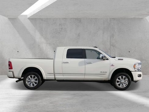 Used 2022 RAM 2500 Limited image 2