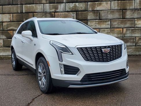 Certified 2023 Cadillac XT5 Premium Luxury w/ LPO, Floor Liner Package AWD/4WD image 7