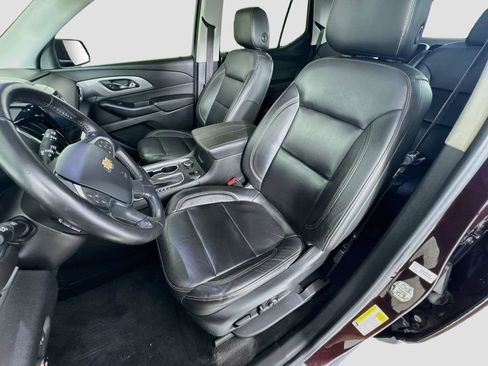 Used 2020 Chevrolet Traverse LT FWD image 12