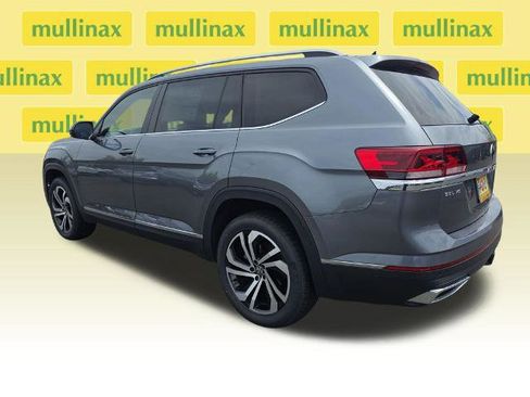 Used 2022 Volkswagen Atlas SEL AWD/4WD image 11