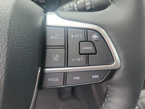 Certified 2026 Toyota Highlander Platinum AWD/4WD image 21
