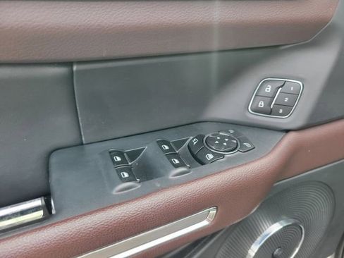 Certified 2024 Ford Expedition Limited image 16