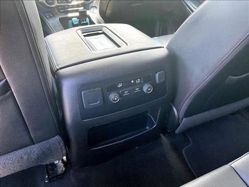 Used 2017 Chevrolet Tahoe LT AWD/4WD image 24