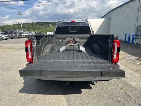 Used 2024 Ford F450 Lariat AWD/4WD image 22