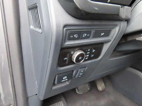Used 2023 Ford F150 XLT w/ Equipment Group 302A High AWD/4WD image 17