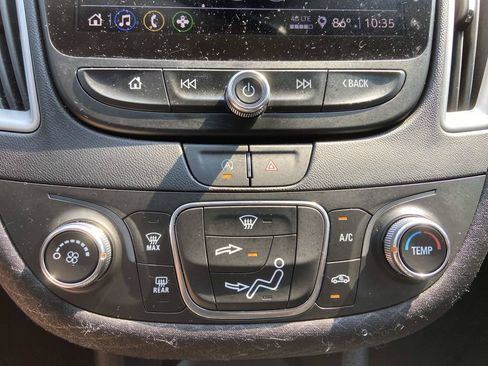 Used 2025 Chevrolet Malibu LS FWD image 37