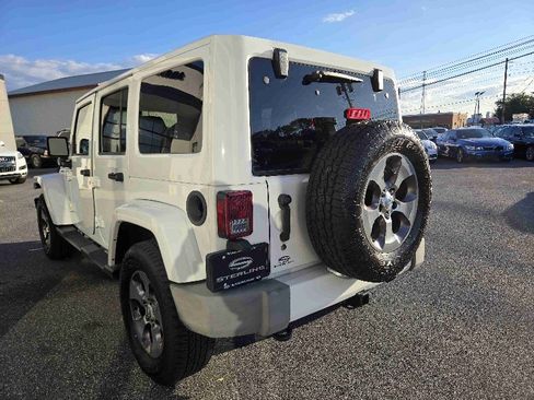 Used 2016 Jeep Wrangler Unlimited Sahara w/ Max Tow Package image 5