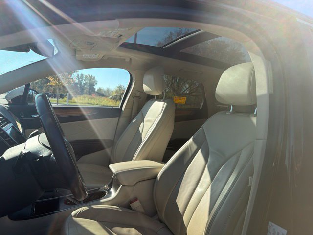 Used 2016 Lincoln MKC Select w/ Lincoln MKC Climate Package FWD image 10
