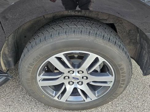 Used 2024 Ford Expedition Max Limited image 7