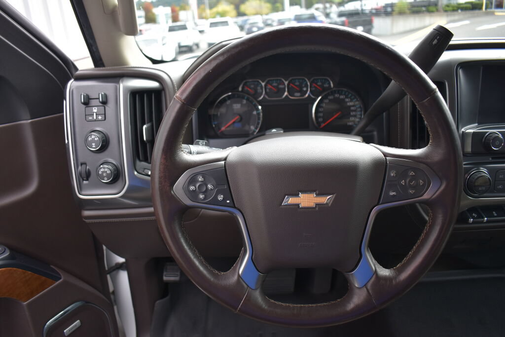 Used 2015 Chevrolet Silverado 2500 LTZ w/ Duramax Plus Package AWD/4WD image 9