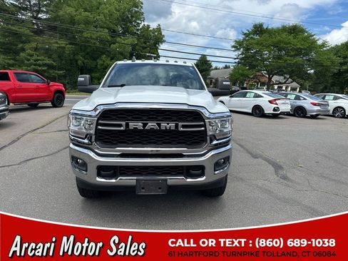 Used 2023 RAM 2500 Tradesman w/ Chrome Appearance Group AWD/4WD image 8